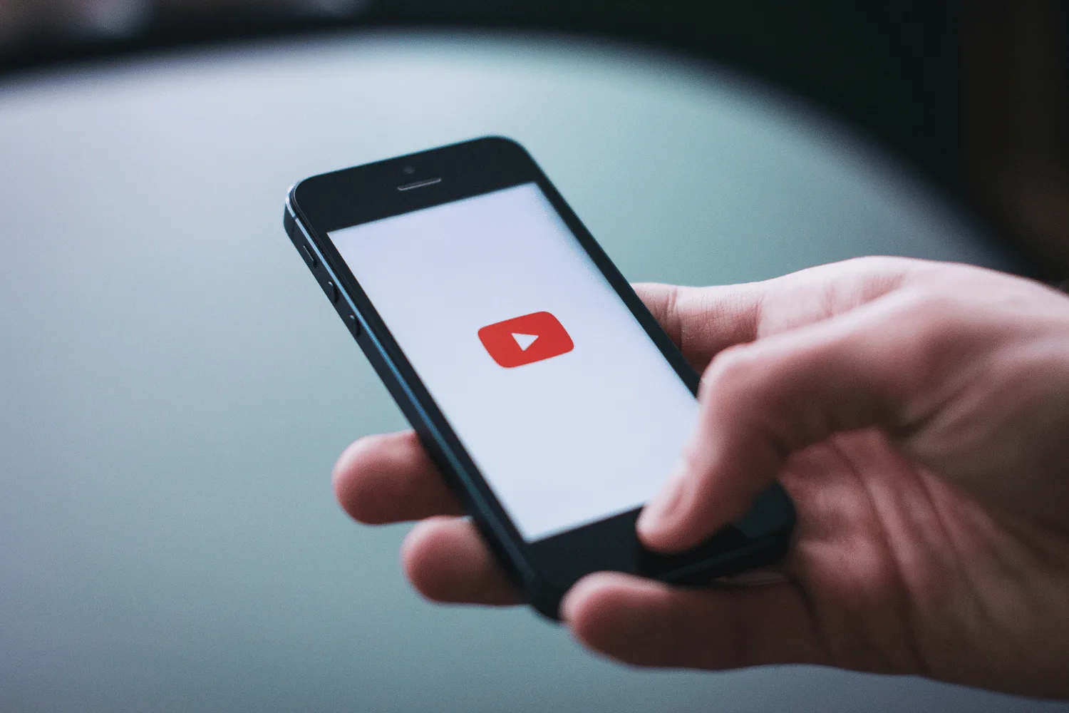 Agencia YouTube Ads: formatos, hooks y KPIs que convierten Agencia YouTube Ads: formatos, hooks y KPIs que convierten