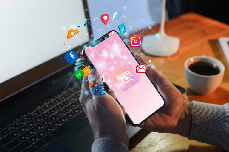 community manager redes sociales usando IA para responder mensajes y medir resultados